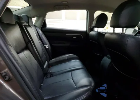 2015 Nissan Altima 2.5 z USA, uszkodzony, nr VIN 1N4AL3AP6FC567657